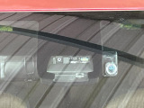 【トヨタセーフティセンス】走行中に前方の車両等を認識し、衝突しそうな時は警報とブレーキで衝突回避と被害軽減をアシスト。より安全にドライブをお楽しみいただけます。