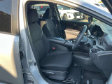 運転席は視認性や操作性を重視したつくりで、どなたでも扱いやすく快適にお乗りいただけます。清掃を行い、安心してご覧いただける状態で展示しております。