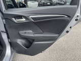 お車をお探しのお客様、ご購入までの流れや疑問点など一つ一つ丁寧にご説明させていただきます。 お客様にご納得頂ける一台を一緒にお探しいたしますので、当店へ是非どうぞ!