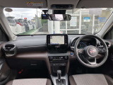 【運転席・インパネまわり】ハンドル・シート・フロアーなど隅々までプロによるクリーニング済み☆彡キレイな車内でドライブが一層快適にお楽しみいただけます!!