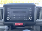 FM/AMラジオとCDがついています。