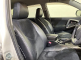 【5人乗り】ゆったりとした座り心地と、車内を広々と使える快適性に長けているので、快適な時間をお過ごしいただけます!