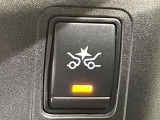 【エマージェンシーブレーキ】走行中に前方の車両等を認識し、衝突しそうな時は警報とブレーキで衝突回避と被害軽減をアシスト。より安全にドライブをお楽しみいただけます。