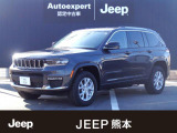 流麗かつダイナミックなボディの中に、ジープのDNAを受け継いだ証しとなる、7スロットグリルと台形ホイールアーチ。