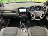 アウトランダー PHEV 2.4 ブラック エディション 4WD 