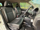 運転席シート廻りは使用感も少なく、良好な状態となっています。丁寧に使われていたことがよくわかりますね。