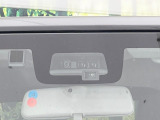 【スズキ セーフティサポート】走行中に前方の車両等を認識し、衝突しそうな時は警報とブレーキで衝突回避と被害軽減をアシスト。より安全にドライブをお楽しみいただけます。