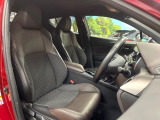 運転席シート廻りは使用感も少なく、良好な状態となっています。丁寧に使われていたことがよくわかりますね。