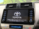 【メーカー純正ナビ】インテリアに溶け込むスタイリッシュな「専用設計」メーカーナビを装備♪視認性や操作性など基本性能にも優れ、より上質なカーライフをお楽しみいただけます。