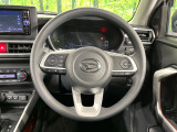 【ステアリングスイッチ】運転中、前方から目線をそらすことなく、オーディオ等の操作が可能な便利機能!安心&快適なドライブを演出してくれます♪