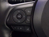 ステアリングスイッチ装備!運転しながら手元でオーディオの操作などができます。