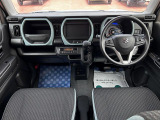 [室内]黒を基調としたシックな室内です☆落ち着いて運転して頂けます♪