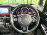 【ステアリングスイッチ】運転中、前方から目線をそらすことなく、オーディオ等の操作が可能な便利機能!安心&快適なドライブを演出してくれます♪