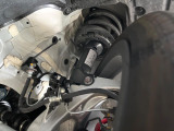 お車を安心してお乗りいただく為には、足回りの定期点検が欠かせません。サービスサポート(有償保証)では無料点検もご提供しており、安心のカーライフをお過ごしいただけるサポート体制が整っています。