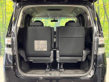 普段のお買い物や通勤、送迎等に十分な荷室スペースを確保しております。セカンドシートを倒すと、大きな荷物の積載も可能です♪
