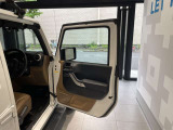 この度は、弊社中古車をご覧いただき誠にありがとうございます。お問い合わせの際は、弊社無料通話 TEL: 0078-6002-8073200008 までお電話くださいませ。たくさんのご連絡、お待ちしております。