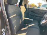 運転席は、シートリフター付、シート位置高さ調整が可能 女性の方でも運転がしやすくなります♪♪