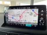 【メーカー純正ナビ】インテリアに溶け込むスタイリッシュな「専用設計」メーカーナビを装備♪視認性や操作性など基本性能にも優れ、より上質なカーライフをお楽しみいただけます。