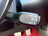 【クルーズコントロール】高速道路もラクラク走行。アクセルを離しても一定速度で走行ができ、長距離運転時の負担を軽減!加速・減速も簡単なスイッチ操作で調整できます。