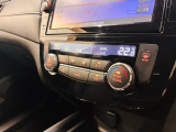 オートエアコンのお車ですので室内の温度をスムーズに調整してくれます♪