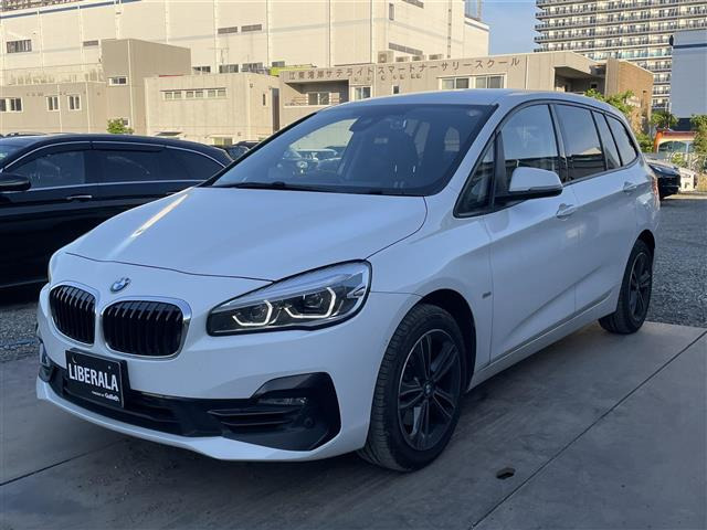 2シリーズグランツアラー 218i スポーツ 修復歴無し