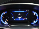とっても見やすいメーターです。夜間時はラグジュアリーな気分にさせてくれる照明が魅力ですので、夜のドライブも楽しみになりますよ♪