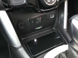 置くだけでスマホ充電可能!!