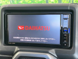 【純正ナビ】人気の純正ナビを装備しております。ナビの使いやすさはもちろん、オーディオ機能も充実!キャンプや旅行はもちろん、通勤や買い物など普段のドライブも楽しくなるはず♪