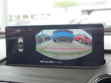 バックモニター(黄色いガイドラインのお陰で、駐車がしやすいです)