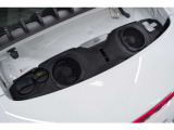 【ロペライオファクトリーセンター】輸入車専門工場熟練メカニックのほか、 サービススタッフも在籍し迅速にお受入れが可能です。セーフティローダーにてお客様のご自宅までピックアップサービスも行っております。