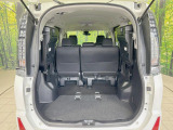 普段のお買い物や通勤、送迎等に十分な荷室スペースを確保しております。セカンドシートを倒すと、大きな荷物の積載も可能です♪