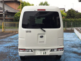 駐車もラクラクのリアカメラ付です