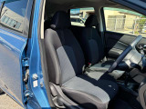 シートスライド・リフター機能付きなので、小柄な方から大柄な方までベストなシート位置で運転できます。