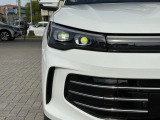 LEDマトリックスヘッドライト「IQ.LIGHT」HD。フロントカメラで対向車や先行車を検知、マトリックスモジュールに搭載されたLEDを個別に制御することで最適な配光を実現。