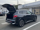 BMWを熟知したメカニックによる、360度の納車前点検。ドイツ本国と同様の教育・訓練を受けたメカニックが徹底的に点検、整備した後にお客様にお引渡しします。