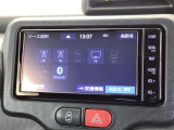 ナビ機能だけでなく、フルセグ、Bluetooth、DVDとCD再生などのオーディオ機能がついています!