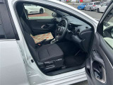 運転席も見てみましょう♪