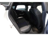 リアシートも広々とご利用頂けます。お車詳細や展示状況はフリーダイヤル(0078-6002-498412)またはBPS城東鶴見06-6933-6600迄お気軽にお問合せ下さい。