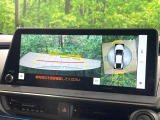 【パノラミックビューモニター】専用のカメラにより、上から見下ろしたような視点で360度クルマの周囲を確認することができます☆死角部分も確認しやすく、狭い場所での切り返しや駐車もスムーズに行えます。