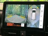 【パノラミックビューモニター】専用のカメラにより、上から見下ろしたような視点で360度クルマの周囲を確認することができます☆死角部分も確認しやすく、狭い場所での切り返しや駐車もスムーズに行えます。