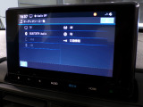 Bluetooth、AM、FM、スマートフォン接続ができます。