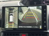パノラマモニター付き☆車両の前後左右に搭載した4つのカメラにより真上から見ているような映像を表示☆車のサイドや全周囲確認できるので便利で安心☆