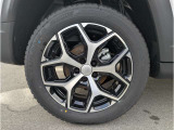 225/55R183シーズンタイヤです。