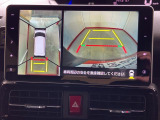 真上からの目線で周囲を確認できるパノラマモニター搭載!狭い場所での駐車時や狭い路地など、運転が苦手な方でも安心です♪