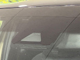 【トヨタセーフティセンス】走行中に前方の車両等を認識し、衝突しそうな時は警報とブレーキで衝突回避と被害軽減をアシスト。より安全にドライブをお楽しみいただけます。