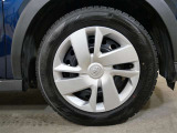 タイヤサイズは195/65R16になります。樹脂フルキャップのスティールホイールです。