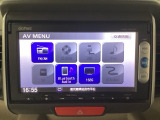 ドライブの必需品。見やすい・使いやすいHonda純正のメモリーナビを搭載。Bluetooth機能もついているのでお持ちのスマートフォンと連携させて、さらに便利に利用が可能です。