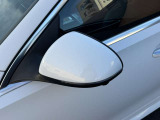 3人分のシートポジションを記憶させる事が可能で、スイッチ一つでベストポジションを呼び出せます。シートポジションを毎回設定する煩わしさがなくなり大変便利な装備です。