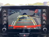 バックガイドモニターで、後方を確認しながら安心して駐車することができます。運転初心者も熟練者も必須の機能ですよ!