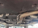 サビも少なくとても綺麗な車両です!下回りがきれいなうちに、防錆加工の施工がオススメ。降雪地域はもちろん、沿岸部にお住いの方や、趣味でマリン・ウィンタースポーツをされる方に大変好評いただいております。